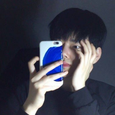qq超拽帅气头像手机控2018属龙微信头像 男生图片
