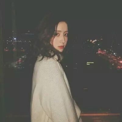 qq头像挡脸女生头像图片