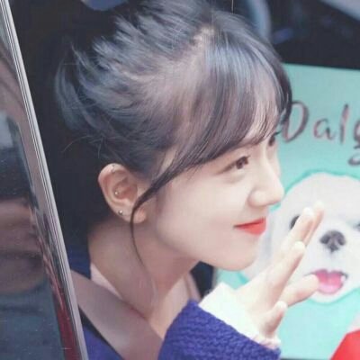 微信头像女生带字卡通图片
