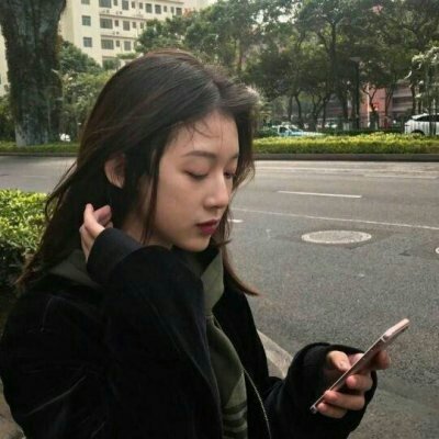 微信头像女生带字卡通图片