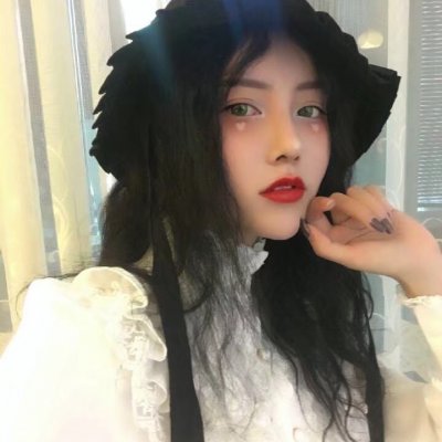 伤感图片短发女生头像图片
