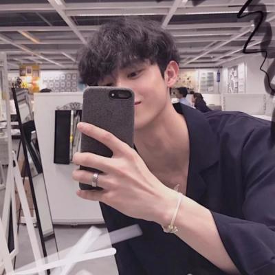 2018最火爆的男生死党头像一左一右部位图片