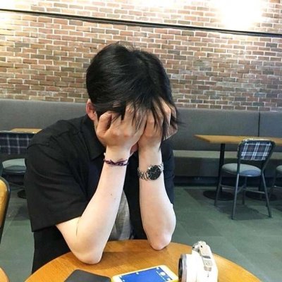 2018最新微信真人男生头像帅气高冷不露脸图片