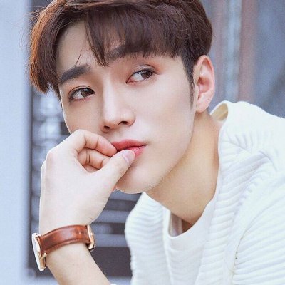 干净帅气阳光动态唯美头像男生图片