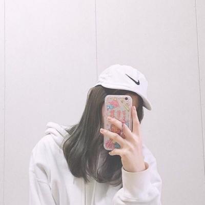 唯美卡通短发女生头像图片
