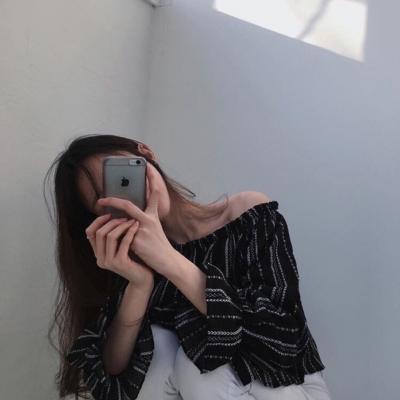 唯美卡通短发女生头像图片