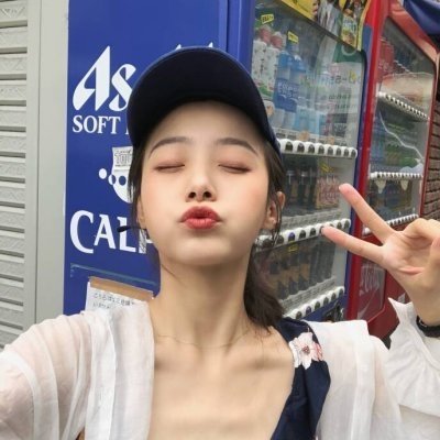 卡通女生头像唯美时尚图片
