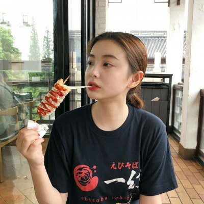卡通女生头像唯美时尚图片