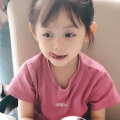 带耐克帽子的女生头像图片