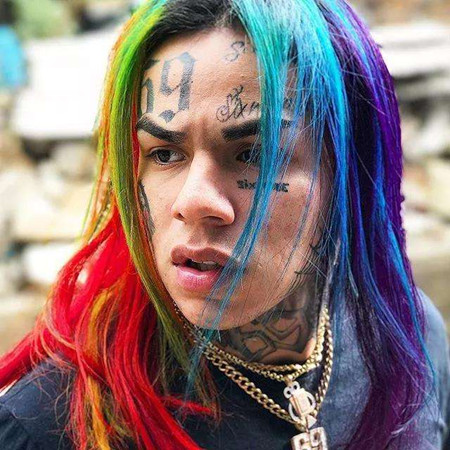 侃爷遭遇枪击案 和6ix9ine麻辣鸡拍MV遇袭图片