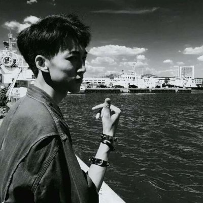 最新qq男生屌丝头像图片
