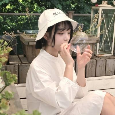 qq女生头像一男一女背