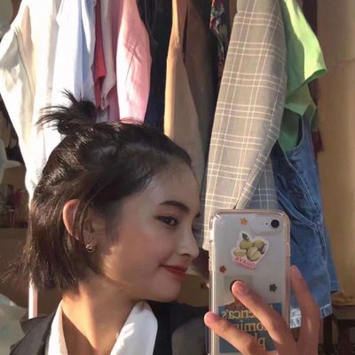 qq女生头像一男一女背图片