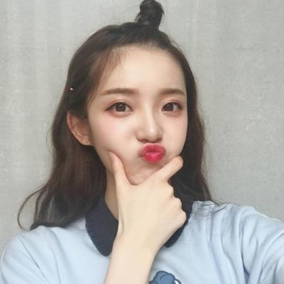 qq女生头像一男一女背图片