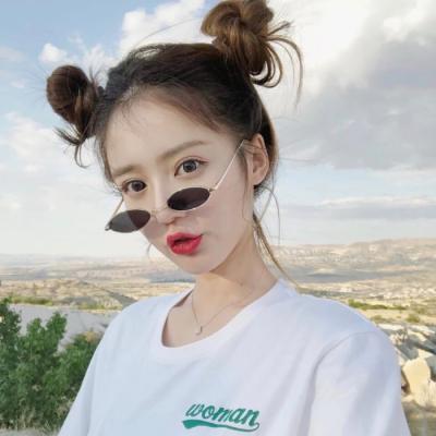 qq女生头像一男一女背图片