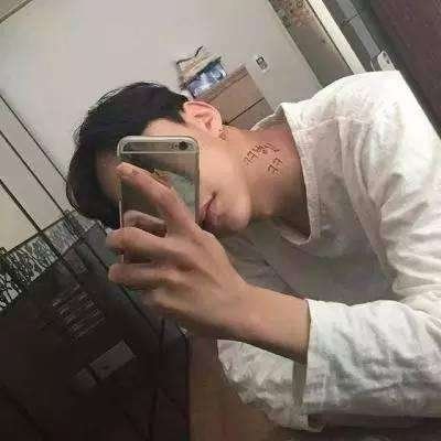 手机控素描的头像简单男生用图片