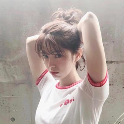 简约头像女生手绘可爱图片