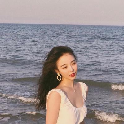 简约头像女生手绘可爱图片