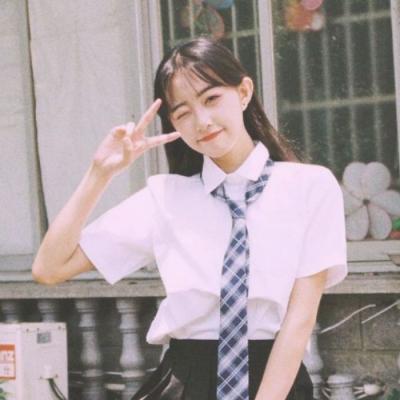 简约头像女生手绘可爱图片