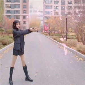 爱心发射情侣唯美好看头像 发射爱心的真人情侣唯美好看头像图片图片