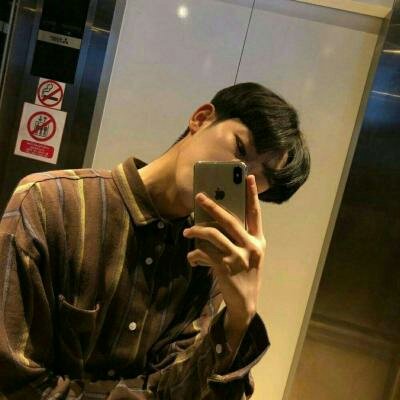 qq高冷头像男生背影高清图片