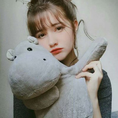 最新个性女生手绘头像图片