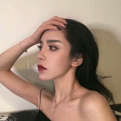最新个性女生手绘头像图片