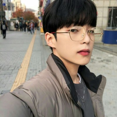 2019最新qq喜欢用美女做头像的男生是什么图片