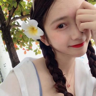 qq头像可爱小清新女生图片