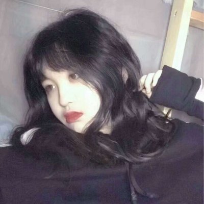 qq头像外国小女生萌图片