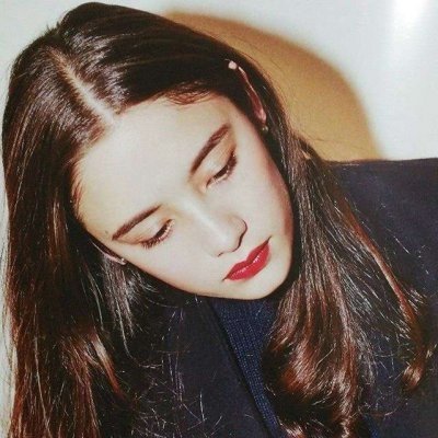 qq头像外国小女生萌图片
