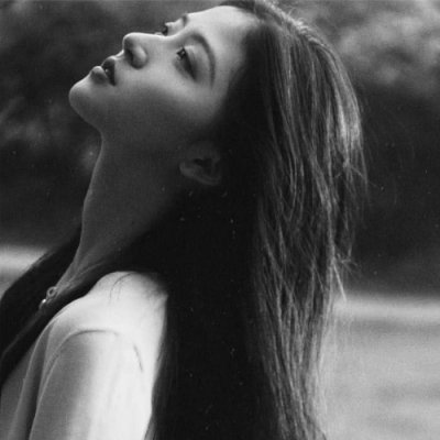 qq头像女生背景黑白图片