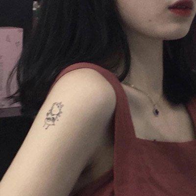 女生超拽带字头像最新图片