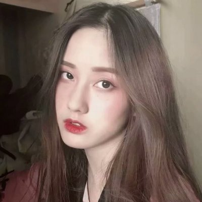 个性女生全身锁骨头像图片