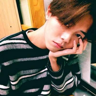 2019最新男生个性戴帽子头像图片图片