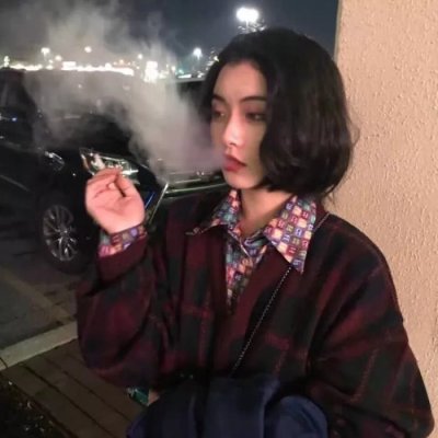 qq头像中年女生头像图片
