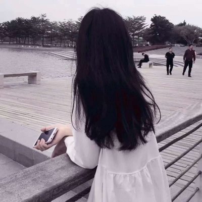 qq头像简单女生头像图片