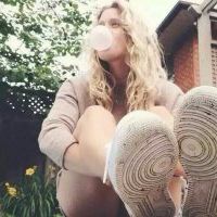 外国女生唯美好看头像奇葩搞怪唯美好看头像，抽烟的、让人看笑的图片