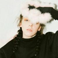 外国女生唯美好看头像奇葩搞怪唯美好看头像，抽烟的、让人看笑的图片