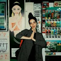 外国女生唯美好看头像奇葩搞怪唯美好看头像，抽烟的、让人看笑的图片