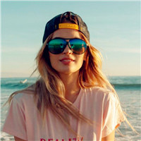 个性非主流美女唯美好看头像，全部是欧美的时尚美女图片