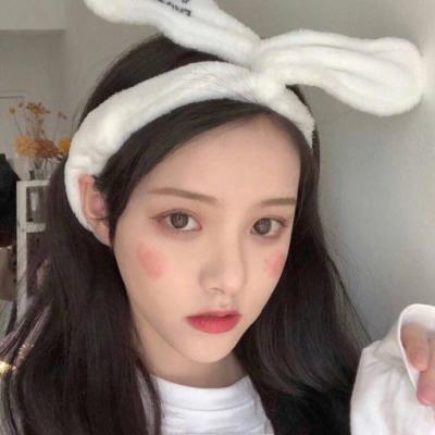 高清一人多张女生头像6张 图片