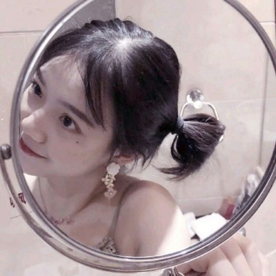 qq情侣女生头像带字图片