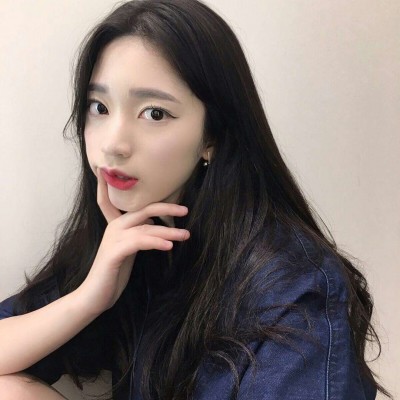 qq情侣女生头像带字图片