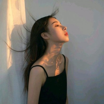 qq头像女生和男生动漫图片