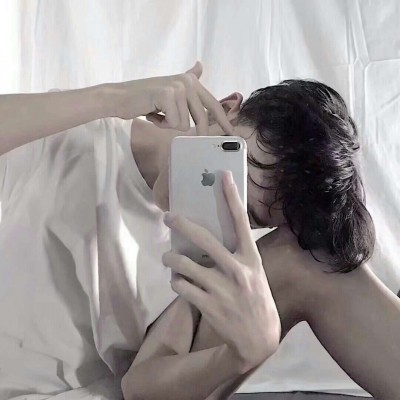 欧美男生唯美黑白头像图片