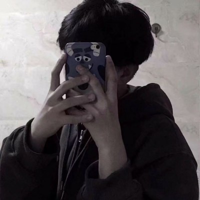 欧美男生唯美黑白头像图片