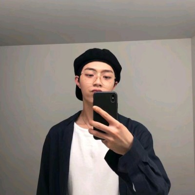 2019男生动漫头像简单可爱