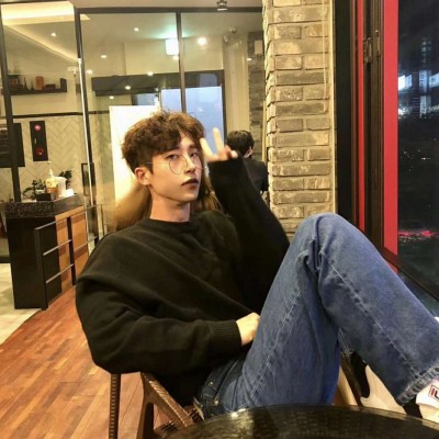 qq呆萌可爱qq动漫头像男生冷酷黑白图片
