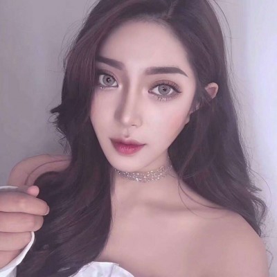 女生头像半身白色衣服图片